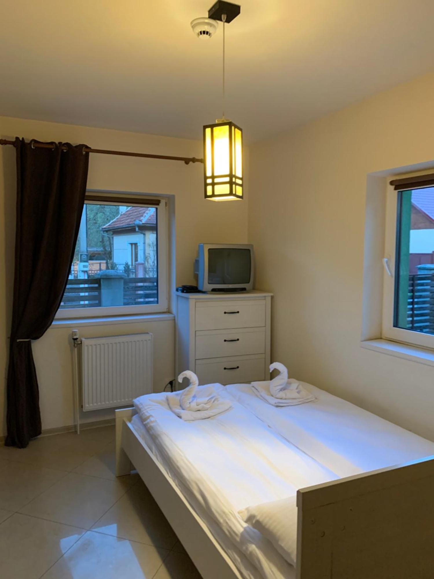 Dorf Haus Valiug Hotel Kültér fotó