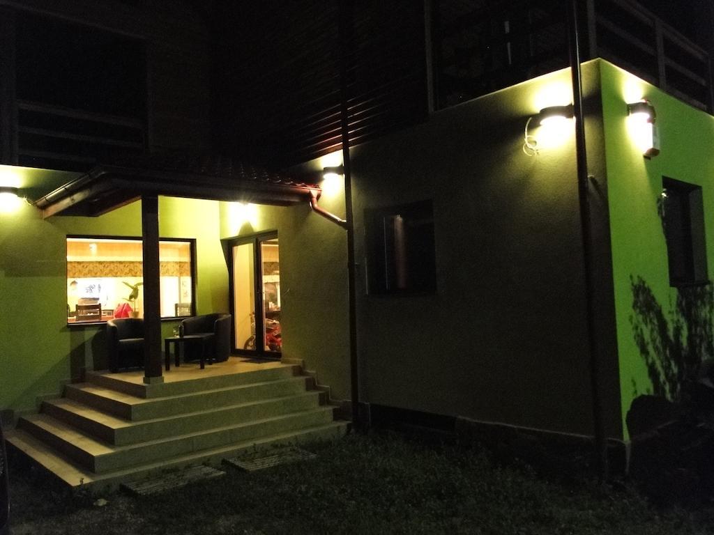 Dorf Haus Valiug Hotel Kültér fotó